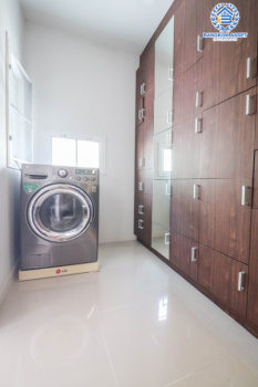 *****บ้านเดี่ยวมือสองนนทบุรี ม.คณาสิริ ชัยพฤกษ์-วงแหวน จากแบรนด์ชื่อดัง Sansiri บ้านสวย แถมเฟอร์นิเจอร์มายมาก บนเนื้อที่ 51.6 ตร.ว. มาพร้อมฟังก์ชัน 3 ห้องนอน 2 ห้องน้ำ จอดรถ 2 คัน แถมฟรี ! เครื่องปรับอากาศ 5 เครื่อง เติมเต็มด้วยสิ่งอำนวยความสะดวกครบครัน บนทำเลศักยภาพ ใกล้ถนนกาญจนาภิเษก และ รถไฟฟ้าสถานีคลองบางไผ่